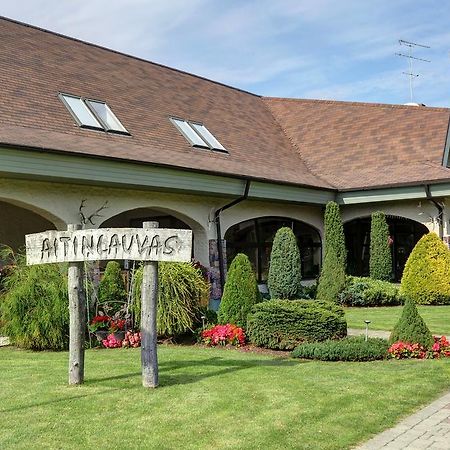 Aitinlauvas Hotel Tīreļi Kültér fotó