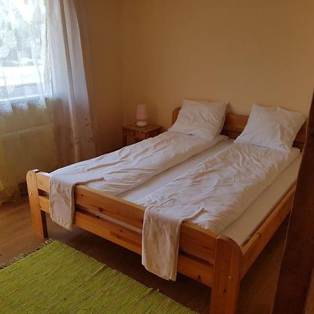 Aitinlauvas Hotel Tīreļi Kültér fotó