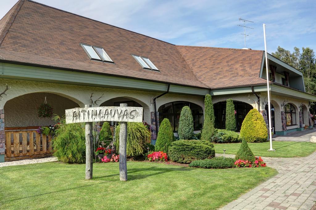 Aitinlauvas Hotel Tīreļi Kültér fotó